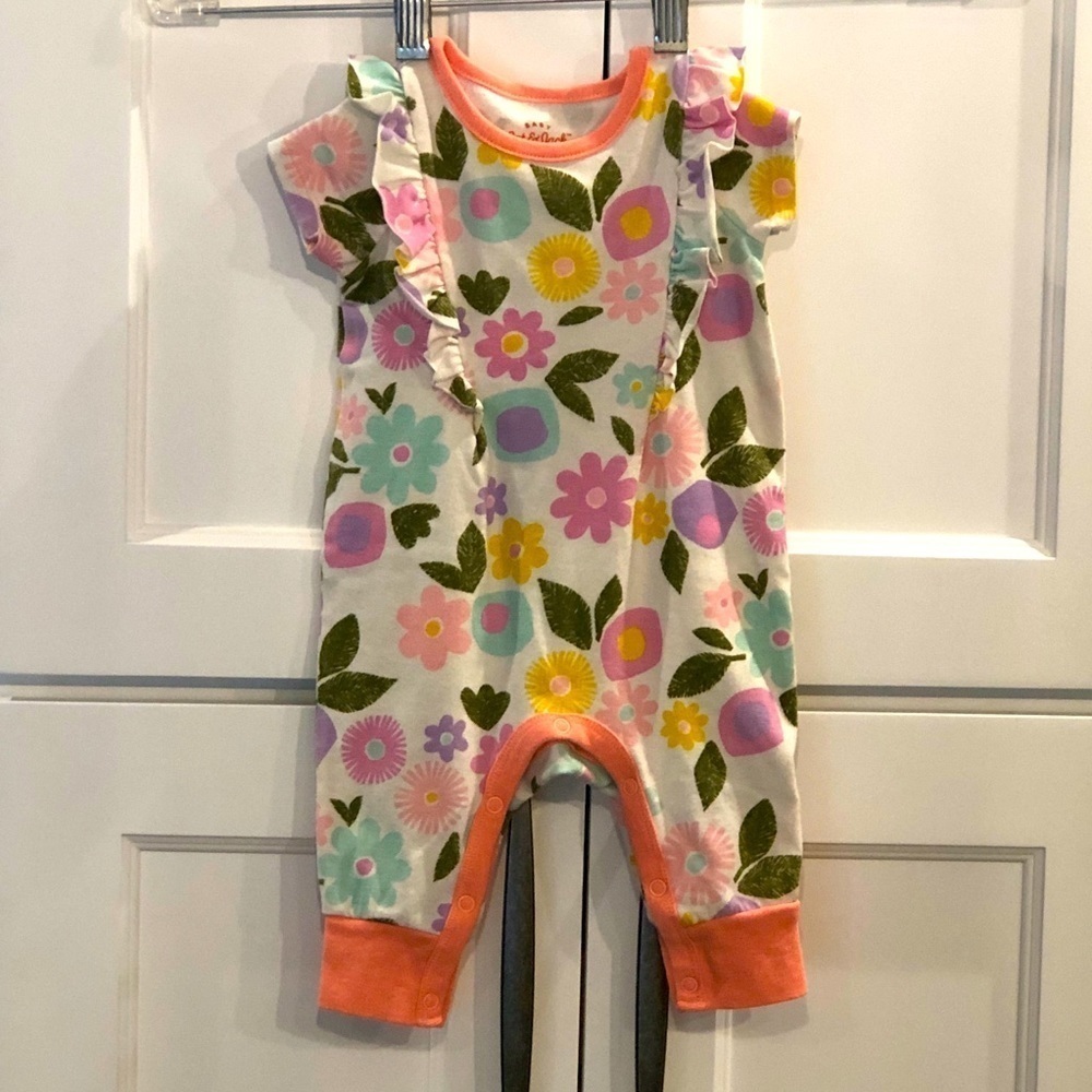 Cat & Jack Baby Girl Floral Pink Snap Bodysuit Size 0-3 Month